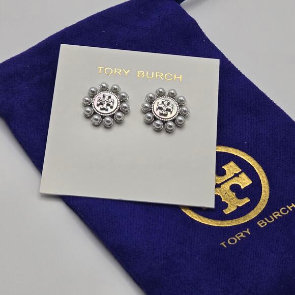 NEW Tory Burch Kira Pearl Flower Stud Earrings Silver Event Party Going out Gift - Picture 3 of 6